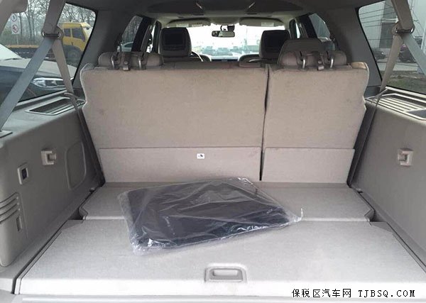 2015款林肯領(lǐng)航員天津現(xiàn)車到店 王者座駕在等候