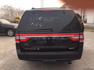 2015款林肯領(lǐng)航員天津現(xiàn)車到店 王者座駕在等候