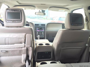 2015款林肯領(lǐng)航員天津現(xiàn)車到店 王者座駕在等候