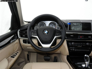 2014款寶馬X5現(xiàn)車瘋狂促銷 獨(dú)領(lǐng)風(fēng)潮精英本色