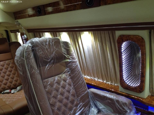 福特E350商家大讓利 天津港現(xiàn)車夢一般的售價(jià)