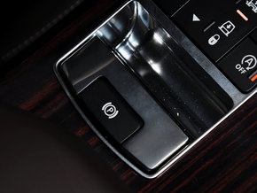 2015款路虎攬勝巔峰創(chuàng)世加長(zhǎng)版 現(xiàn)車(chē)全城爆新惠