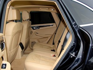 2014款保時捷MacanS現(xiàn)車到店 Macan現(xiàn)車大促銷