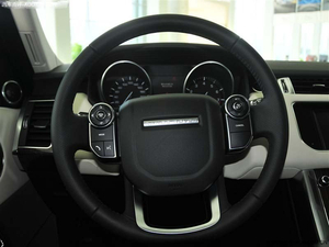 2014款路虎攬勝運(yùn)動(dòng)版3.0 現(xiàn)車優(yōu)惠盡在天津港