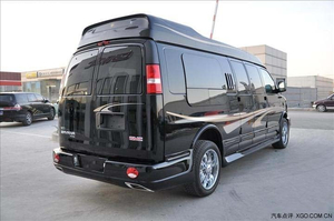 GMC商務(wù)之星 天津港口現(xiàn)車低價熱賣萬元優(yōu)惠中