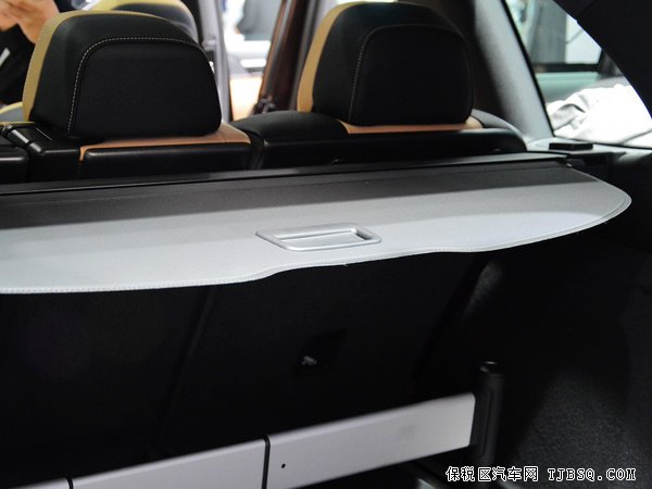 2015款保時捷卡宴現(xiàn)車到店 現(xiàn)正火爆熱銷中