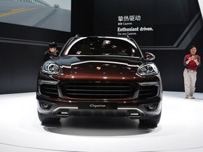 2015款保時捷卡宴現(xiàn)車到店 現(xiàn)正火爆熱銷中