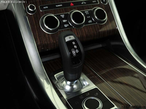2014款路虎攬勝運動版3.0T 冰點拋售現(xiàn)車熱銷中