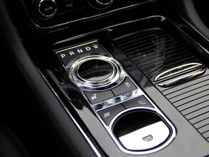 捷豹XJ成就不止 天津現(xiàn)車綻放底價優(yōu)惠難擋