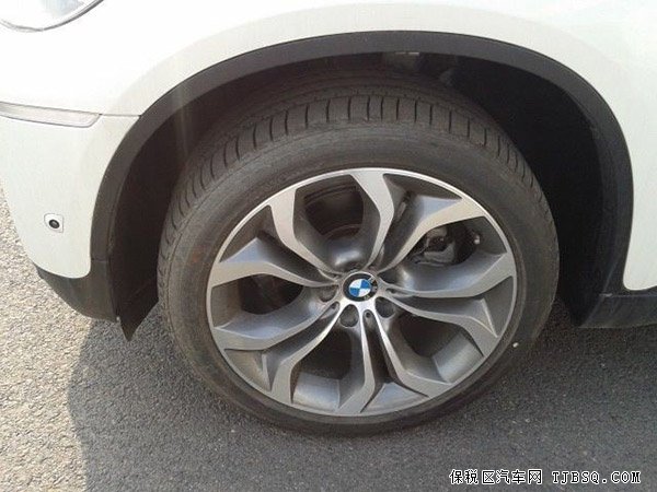 2014款寶馬X6中東版 LED大燈/天窗/20輪/HIFI現(xiàn)車72萬(wàn)