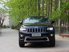 JEEPZ(yu)7f ȫ۬F(xin)܇̓r(ji){