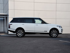 2014款路虎攬勝創(chuàng)世加長(zhǎng)版四座 現(xiàn)車魅力降價(jià)