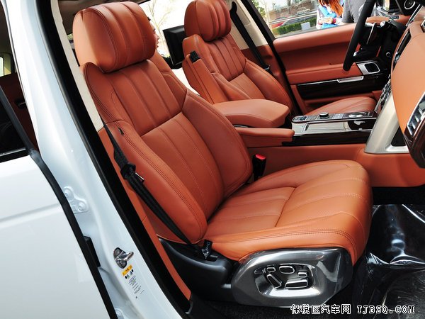 2014款路虎攬勝創(chuàng)世加長(zhǎng)版四座 現(xiàn)車魅力降價(jià)