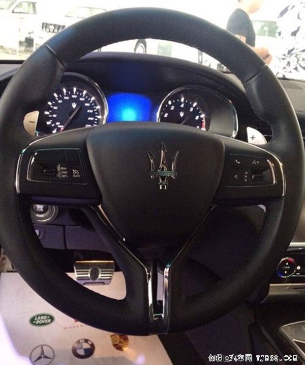 14款瑪莎拉蒂總裁 現(xiàn)車震撼價讓利出售熱賣風(fēng)暴