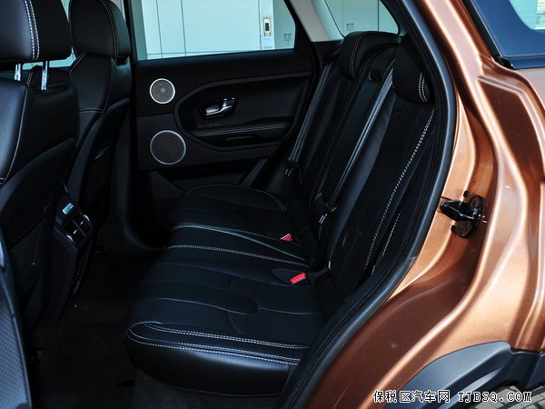 路虎極光緊湊SUV 現(xiàn)車年度狂減10萬極光報價