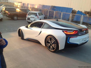 新款寶馬I8大幅讓利促銷 展廳現(xiàn)車勁惠促銷