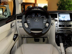 2014款雷克薩斯LX570 天津現(xiàn)車底價(jià)演繹經(jīng)典
