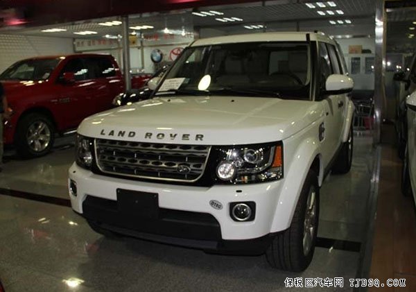 2014款路虎發(fā)現(xiàn)四立 現(xiàn)車精彩發(fā)現(xiàn)4限時(shí)鼎獻(xiàn)
