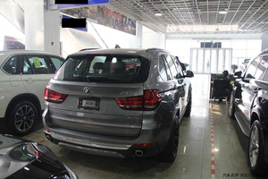 新款寶馬X5美規(guī)天津現(xiàn)車 年終歲末酬賓拋售中