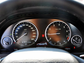 2014款寶馬X5中規(guī)版現(xiàn)車速降 狂歡購享圣誕大禮