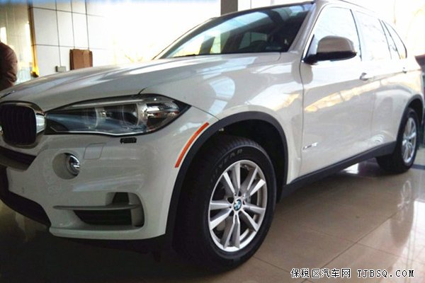 2014款寶馬X5現(xiàn)車秀底價(jià) 圣誕節(jié)傾城鉅惠獨(dú)占底價(jià)