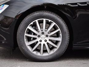 2014款瑪莎拉蒂吉博力現(xiàn)車 兩驅(qū)四驅(qū)專配優(yōu)惠專享