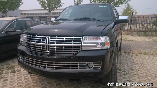 2014款林肯領(lǐng)航員現(xiàn)車(chē)促銷(xiāo) 現(xiàn)車(chē)鉅惠尊享價(jià)115萬(wàn)元