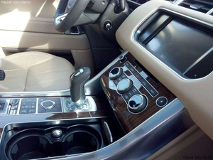 2014款路虎攬勝行政版 現(xiàn)車誘惑價坐擁新車
