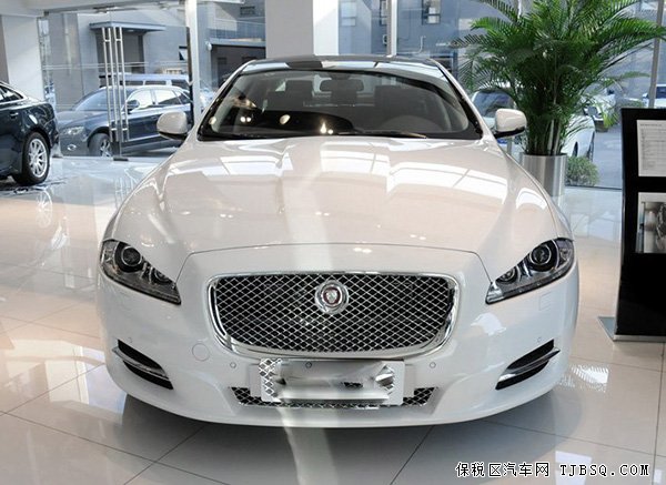 捷豹XJ商務版3.0報價 2015款天津現(xiàn)車優(yōu)惠促銷