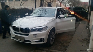 美規(guī)版寶馬X5現(xiàn)車最低價 天津港口年末熱銷