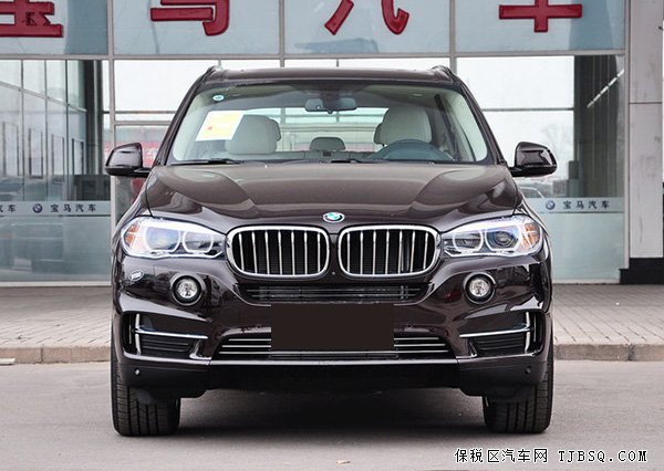 新寶馬X5炫動津城 現(xiàn)車震撼X5最低行情價