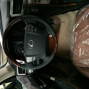 2014款雷克薩斯LX570 天津現(xiàn)車皮椅配置超豐