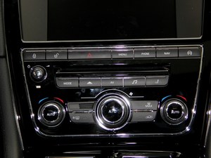 新款捷豹XJ全系顏色齊全 現(xiàn)車(chē)魅力獨(dú)顯極致讓利