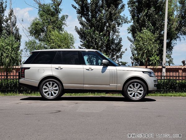 盧克索灰銀攬勝行政3.0T現(xiàn)車 柴油路虎低報(bào)價(jià)
