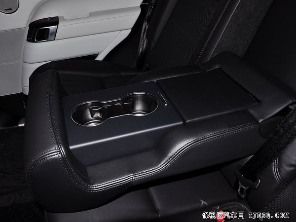 盧克索灰銀攬勝行政3.0T現(xiàn)車 柴油路虎低報(bào)價(jià)