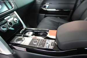 2014款路虎攬勝美規(guī)運動/行政版 天津現(xiàn)車尊享奢適