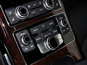 舒適型奧迪A8L報(bào)價(jià) 天津現(xiàn)車特惠A8全系豪降