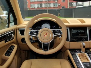 新款保時(shí)捷Macan經(jīng)典超能 全城現(xiàn)車低折熱銷