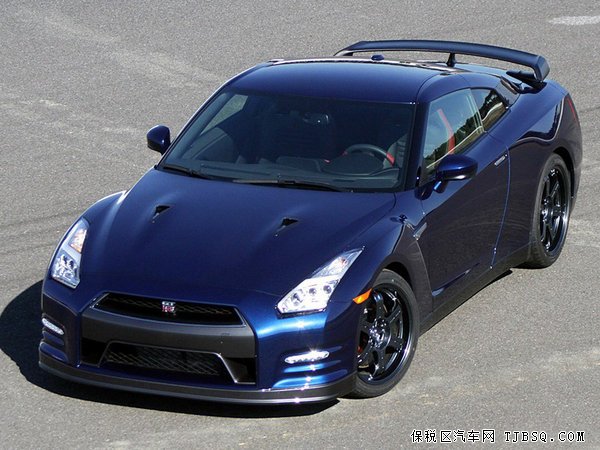 2015款極速日產(chǎn)GTR現(xiàn)車 新戰(zhàn)神GT-R大降來(lái)襲