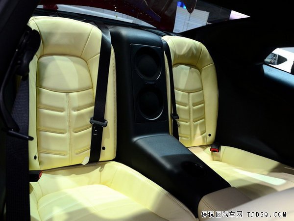 2015款極速日產(chǎn)GTR現(xiàn)車 新戰(zhàn)神GT-R大降來(lái)襲