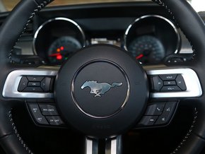2015款福特野馬3.5 新野馬現(xiàn)車硬頂價格曝光