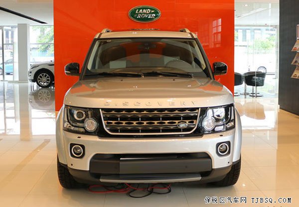 路虎發(fā)現(xiàn)四汽油版現(xiàn)車 總耀特惠新發(fā)現(xiàn)新征程