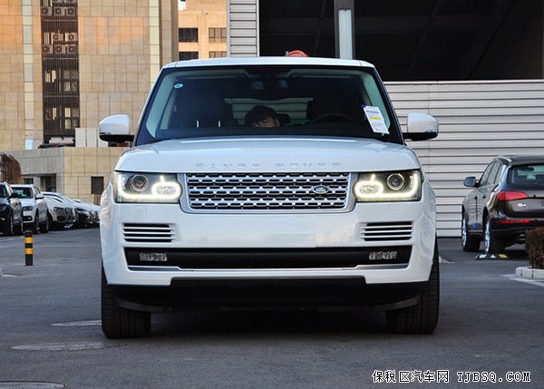 路虎攬勝港口專賣 現(xiàn)車實(shí)惠讓利攬勝全系大賞