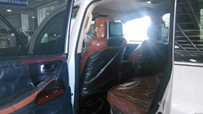 2013款雷克薩斯LX570中東版 雷達測距/20輪現(xiàn)車135萬