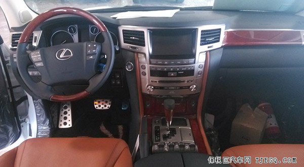 2013款雷克薩斯LX570中東版 雷達測距/20輪現(xiàn)車135萬