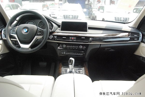 2014款寶馬X5多款配置 19輪/L-line包/豪華包現(xiàn)車73萬