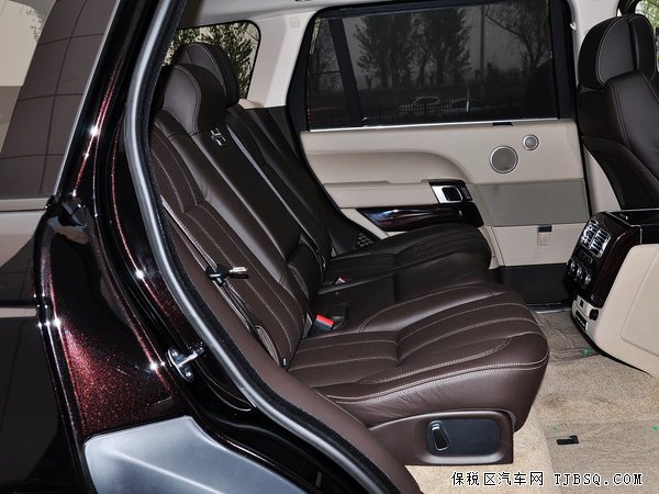 路虎攬勝5.0T加長版現(xiàn)車 獨家報道新攬勝特惠