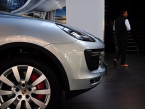 2015款保時捷卡宴 現(xiàn)車春季讓利特惠價新卡宴