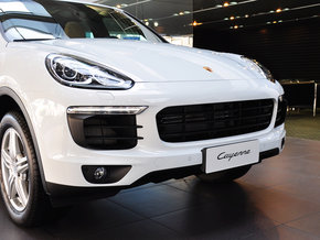 2015款保時捷卡宴現(xiàn)車熱賣 絕色Cayenne無限特惠