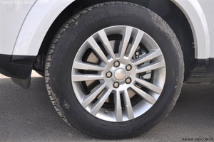 2014款路虎發(fā)現(xiàn)四全系現(xiàn)車報價 霸氣越野熱賣